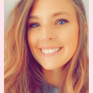 Meet your Posher, Alissa